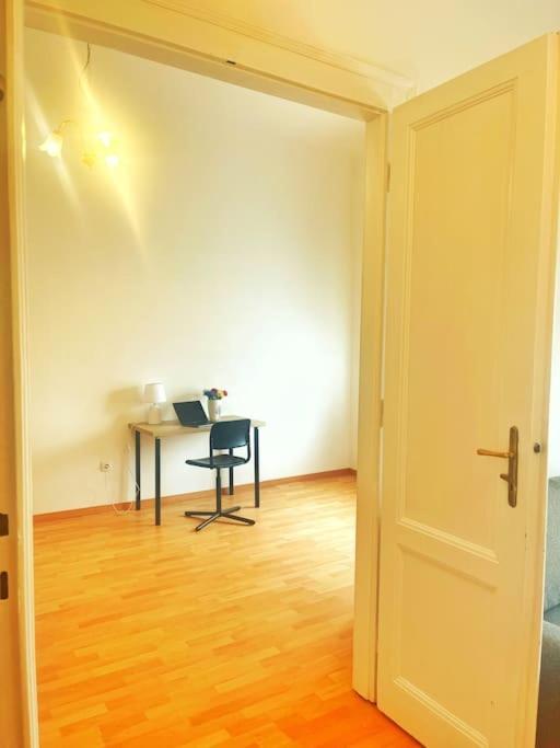 Central Spacious Flat Budapest Exterior foto